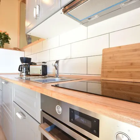 Individual And Charming - With Fireplace, Terrace And Garden * Steffenshagen